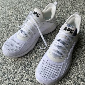 Brand new, never been worn- perfect for summer APL size 7.5 Womens sneakers